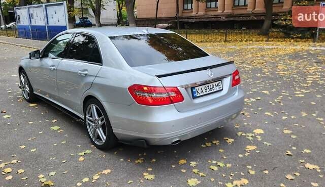Сірий Мерседес Е-Клас, об'ємом двигуна 1.8 л та пробігом 260 тис. км за 12200 $, фото 4 на Automoto.ua