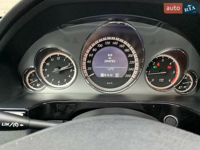 Серый Мерседес Е-Класс, объемом двигателя 2.1 л и пробегом 294 тыс. км за 14500 $, фото 8 на Automoto.ua