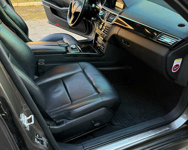 Сірий Мерседес Е-Клас, об'ємом двигуна 2.14 л та пробігом 385 тис. км за 10500 $, фото 18 на Automoto.ua