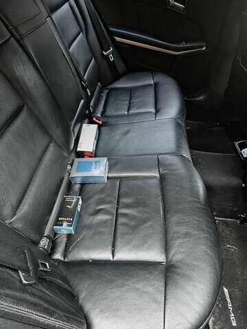 Серый Мерседес Е-Класс, объемом двигателя 2.2 л и пробегом 300 тыс. км за 11000 $, фото 11 на Automoto.ua