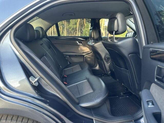 Сірий Мерседес Е-Клас, об'ємом двигуна 2.1 л та пробігом 293 тис. км за 11500 $, фото 21 на Automoto.ua