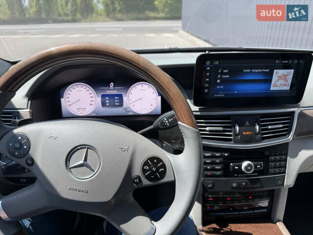 Серый Мерседес Е-Класс, объемом двигателя 2.99 л и пробегом 283 тыс. км за 13500 $, фото 12 на Automoto.ua