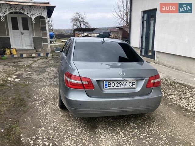 Серый Мерседес Е-Класс, объемом двигателя 2.1 л и пробегом 390 тыс. км за 11500 $, фото 9 на Automoto.ua