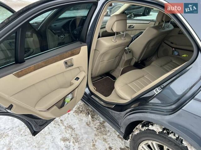 Сірий Мерседес Е-Клас, об'ємом двигуна 2.14 л та пробігом 260 тис. км за 12900 $, фото 16 на Automoto.ua