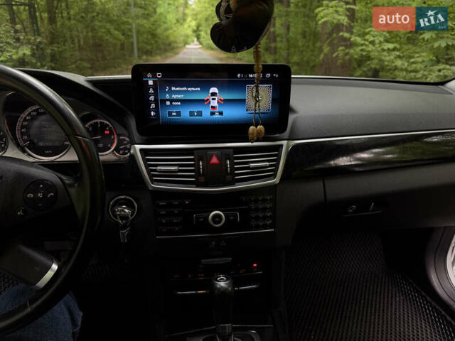 Сірий Мерседес Е-Клас, об'ємом двигуна 2.14 л та пробігом 220 тис. км за 14000 $, фото 7 на Automoto.ua