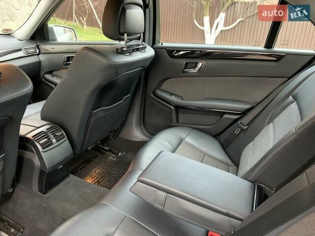 Серый Мерседес Е-Класс, объемом двигателя 2.1 л и пробегом 294 тыс. км за 14500 $, фото 26 на Automoto.ua