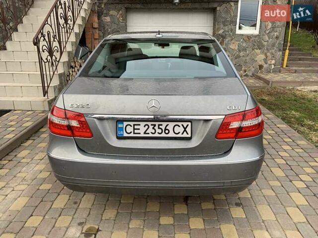 Серый Мерседес Е-Класс, объемом двигателя 2.1 л и пробегом 294 тыс. км за 14500 $, фото 6 на Automoto.ua
