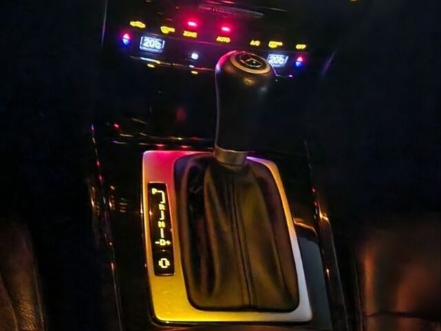 Серый Мерседес Е-Класс, объемом двигателя 2.2 л и пробегом 401 тыс. км за 10000 $, фото 21 на Automoto.ua