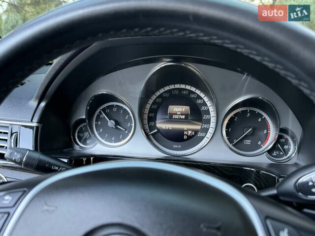 Серый Мерседес Е-Класс, объемом двигателя 2.2 л и пробегом 232 тыс. км за 16300 $, фото 68 на Automoto.ua