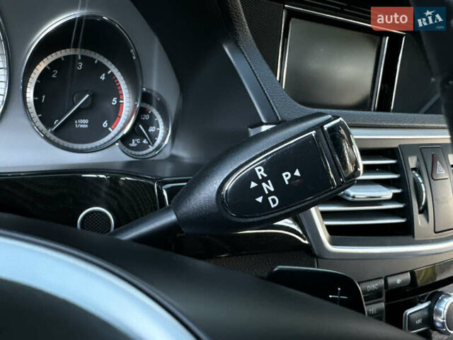 Серый Мерседес Е-Класс, объемом двигателя 2.2 л и пробегом 232 тыс. км за 16300 $, фото 75 на Automoto.ua