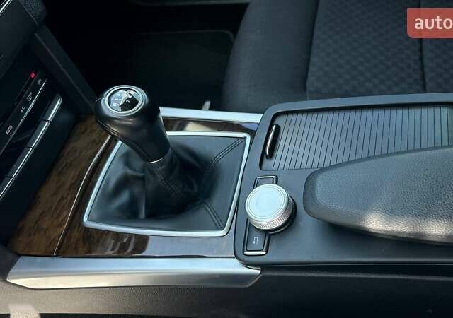 Серый Мерседес Е-Класс, объемом двигателя 2.1 л и пробегом 218 тыс. км за 12500 $, фото 14 на Automoto.ua