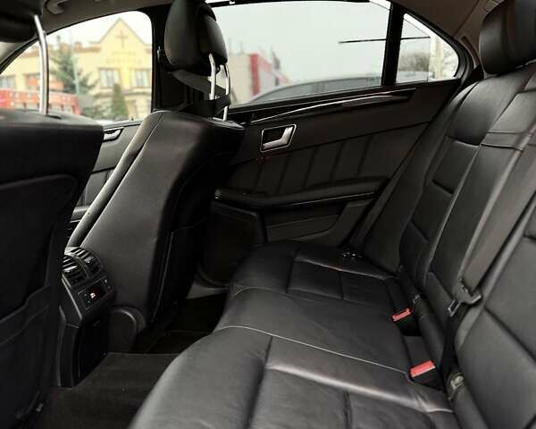 Серый Мерседес Е-Класс, объемом двигателя 2.2 л и пробегом 290 тыс. км за 10700 $, фото 19 на Automoto.ua