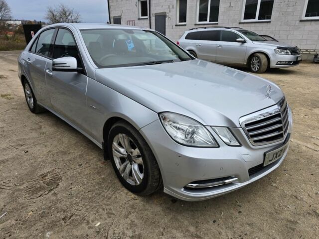 Мерседес Е-Клас 2012 у Львові на Automoto.ua Сірий Мерседес Е-Клас, об'ємом двигуна 2.2 л та пробігом 200 тис. км за 5200 $, фото 1 на Automoto.ua