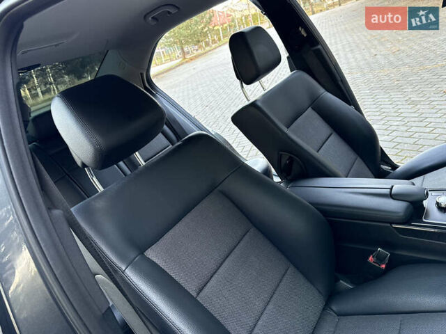 Серый Мерседес Е-Класс, объемом двигателя 2.2 л и пробегом 232 тыс. км за 16300 $, фото 81 на Automoto.ua