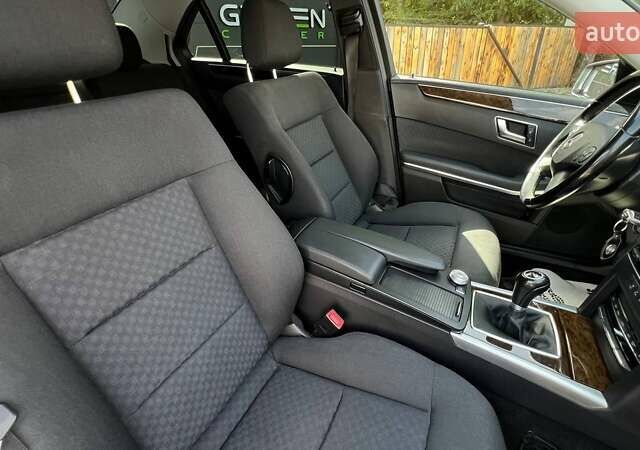 Серый Мерседес Е-Класс, объемом двигателя 2.1 л и пробегом 218 тыс. км за 12500 $, фото 38 на Automoto.ua