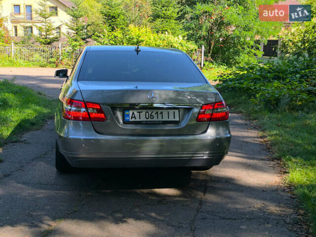 Серый Мерседес Е-Класс, объемом двигателя 2.14 л и пробегом 240 тыс. км за 13500 $, фото 5 на Automoto.ua
