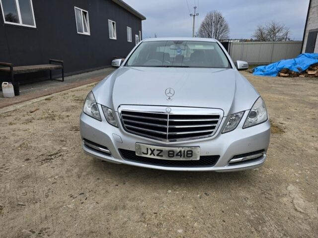 Мерседес Е-Клас 2012 у Львові на Automoto.ua Сірий Мерседес Е-Клас, об'ємом двигуна 2.2 л та пробігом 200 тис. км за 5200 $, фото 5 на Automoto.ua