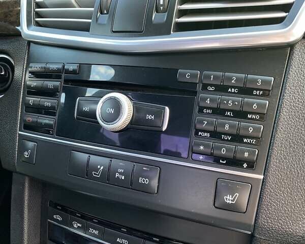 Серый Мерседес Е-Класс, объемом двигателя 2.2 л и пробегом 283 тыс. км за 14750 $, фото 30 на Automoto.ua