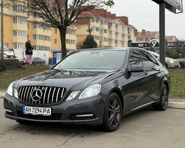 Серый Мерседес Е-Класс, объемом двигателя 2.2 л и пробегом 290 тыс. км за 10700 $, фото 23 на Automoto.ua