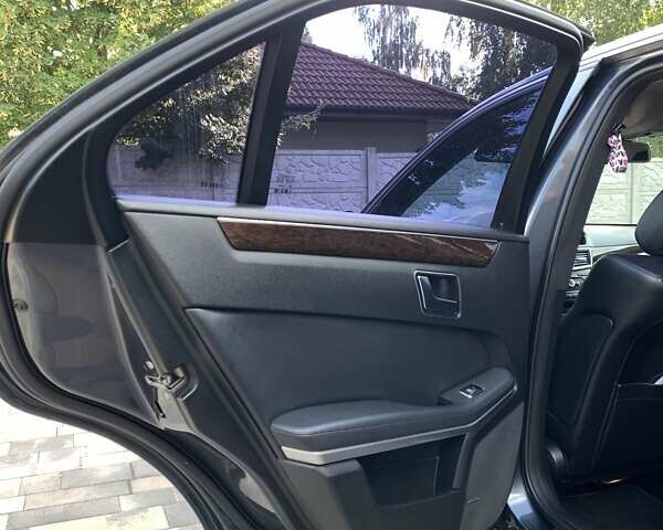 Серый Мерседес Е-Класс, объемом двигателя 2.2 л и пробегом 283 тыс. км за 14750 $, фото 42 на Automoto.ua