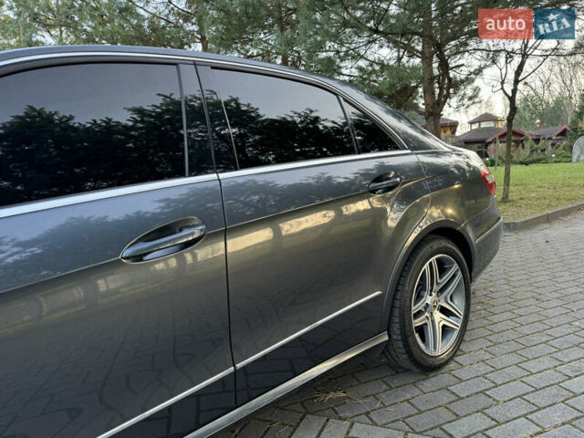 Серый Мерседес Е-Класс, объемом двигателя 2.2 л и пробегом 232 тыс. км за 16300 $, фото 16 на Automoto.ua