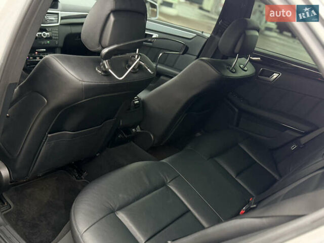 Сірий Мерседес Е-Клас, об'ємом двигуна 2.1 л та пробігом 149 тис. км за 18950 $, фото 55 на Automoto.ua