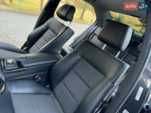 Серый Мерседес Е-Класс, объемом двигателя 2.2 л и пробегом 232 тыс. км за 16300 $, фото 64 на Automoto.ua