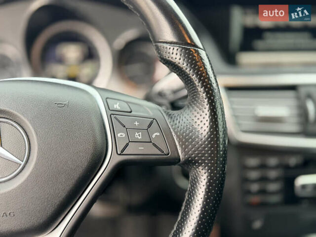 Сірий Мерседес Е-Клас, об'ємом двигуна 2.1 л та пробігом 149 тис. км за 18950 $, фото 38 на Automoto.ua