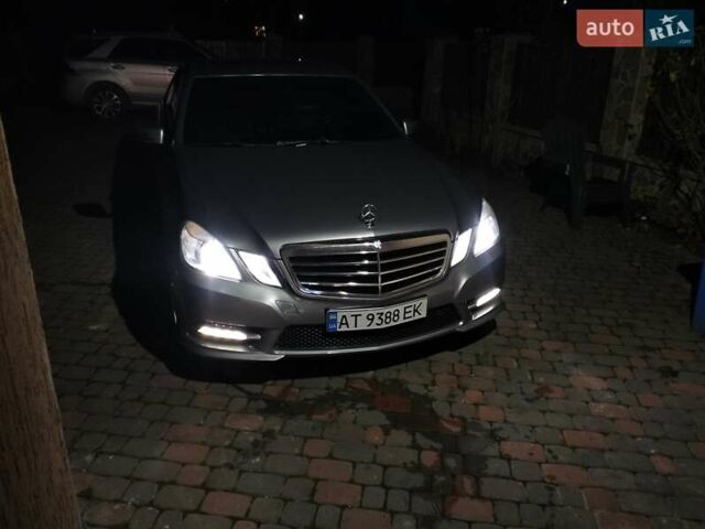 Серый Мерседес Е-Класс, объемом двигателя 2.99 л и пробегом 229 тыс. км за 16000 $, фото 2 на Automoto.ua