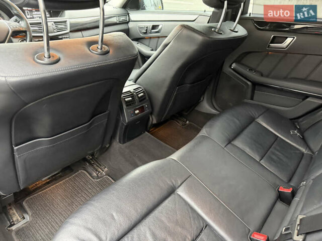 Серый Мерседес Е-Класс, объемом двигателя 2.2 л и пробегом 291 тыс. км за 11800 $, фото 23 на Automoto.ua