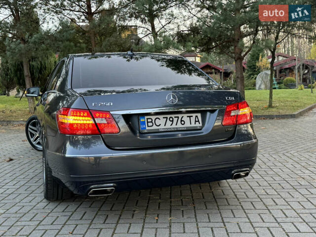 Серый Мерседес Е-Класс, объемом двигателя 2.2 л и пробегом 232 тыс. км за 16300 $, фото 44 на Automoto.ua