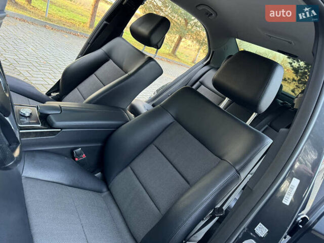 Серый Мерседес Е-Класс, объемом двигателя 2.2 л и пробегом 232 тыс. км за 16300 $, фото 65 на Automoto.ua