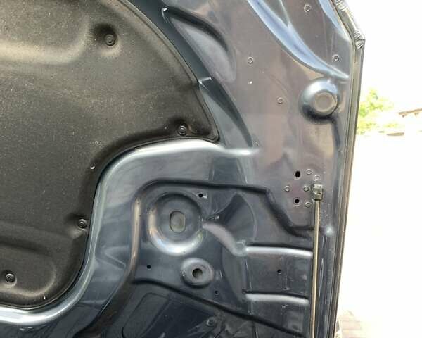 Серый Мерседес Е-Класс, объемом двигателя 2.2 л и пробегом 283 тыс. км за 14750 $, фото 50 на Automoto.ua