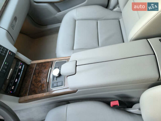 Серый Мерседес Е-Класс, объемом двигателя 2.14 л и пробегом 240 тыс. км за 13500 $, фото 19 на Automoto.ua