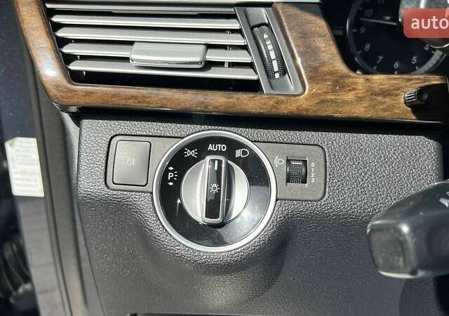 Серый Мерседес Е-Класс, объемом двигателя 2.1 л и пробегом 218 тыс. км за 12500 $, фото 17 на Automoto.ua