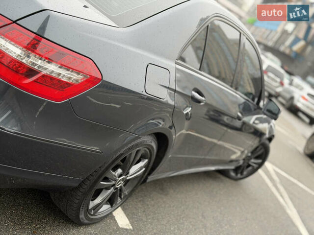 Серый Мерседес Е-Класс, объемом двигателя 2.2 л и пробегом 291 тыс. км за 11800 $, фото 9 на Automoto.ua