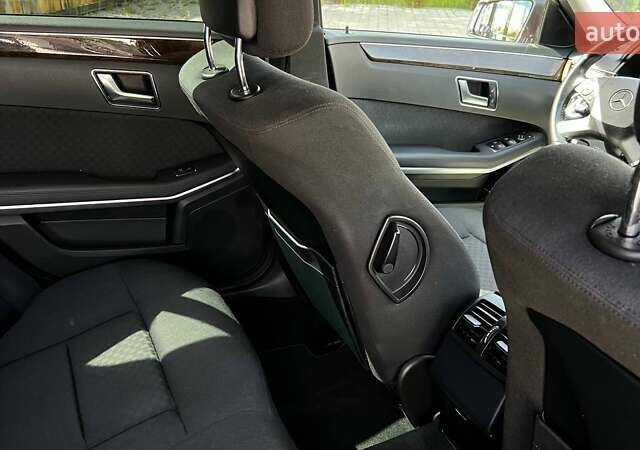 Серый Мерседес Е-Класс, объемом двигателя 2.1 л и пробегом 218 тыс. км за 12500 $, фото 33 на Automoto.ua