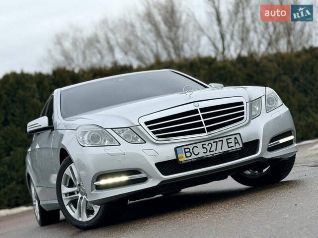 Сірий Мерседес Е-Клас, об'ємом двигуна 2.1 л та пробігом 149 тис. км за 18950 $, фото 3 на Automoto.ua