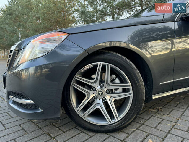 Серый Мерседес Е-Класс, объемом двигателя 2.2 л и пробегом 232 тыс. км за 16300 $, фото 8 на Automoto.ua