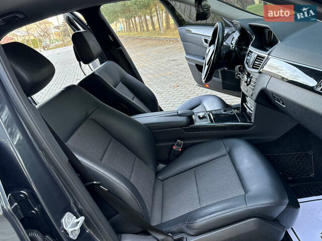 Серый Мерседес Е-Класс, объемом двигателя 2.2 л и пробегом 232 тыс. км за 16300 $, фото 79 на Automoto.ua