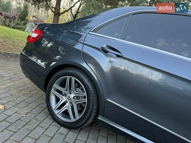 Серый Мерседес Е-Класс, объемом двигателя 2.2 л и пробегом 232 тыс. км за 16300 $, фото 34 на Automoto.ua