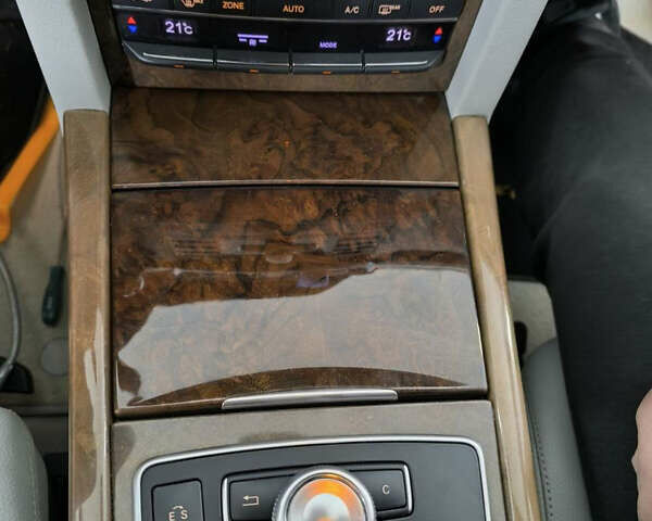 Серый Мерседес Е-Класс, объемом двигателя 2.14 л и пробегом 240 тыс. км за 13500 $, фото 23 на Automoto.ua