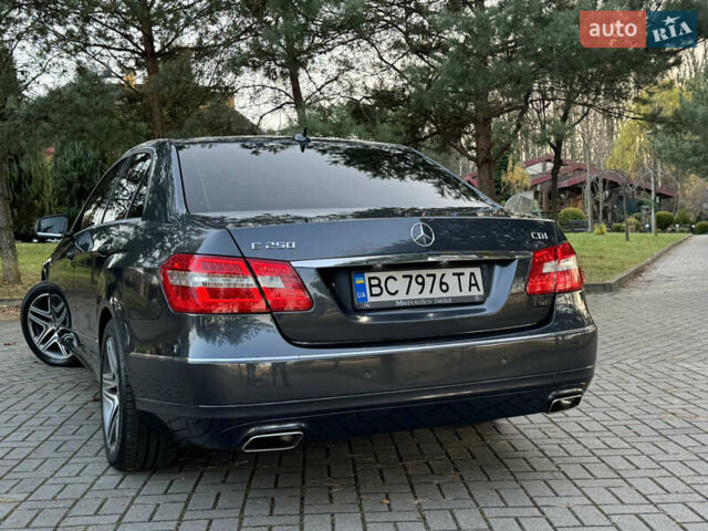 Серый Мерседес Е-Класс, объемом двигателя 2.2 л и пробегом 232 тыс. км за 16300 $, фото 39 на Automoto.ua