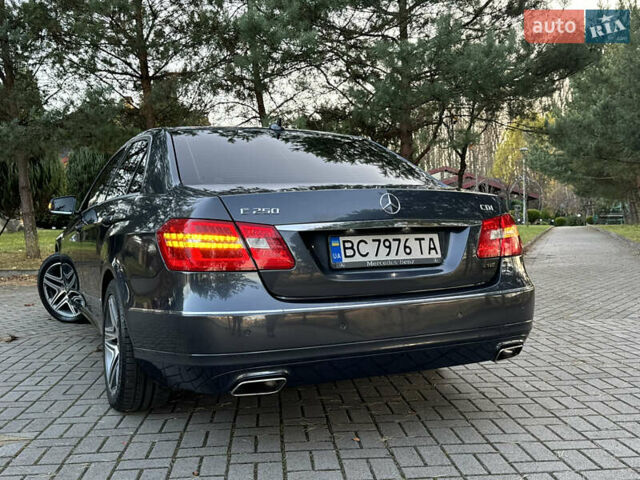Серый Мерседес Е-Класс, объемом двигателя 2.2 л и пробегом 232 тыс. км за 16300 $, фото 42 на Automoto.ua