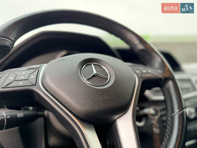 Сірий Мерседес Е-Клас, об'ємом двигуна 2.1 л та пробігом 149 тис. км за 18950 $, фото 39 на Automoto.ua