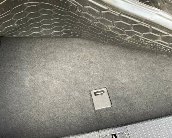 Серый Мерседес Е-Класс, объемом двигателя 2.2 л и пробегом 283 тыс. км за 14750 $, фото 55 на Automoto.ua