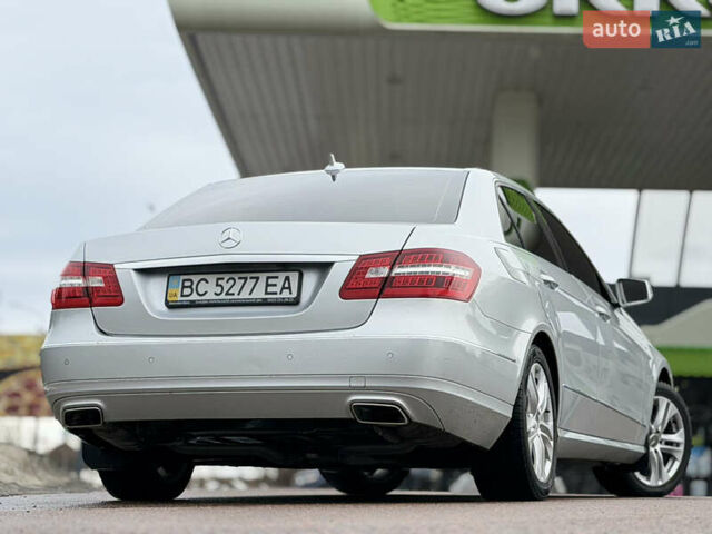 Сірий Мерседес Е-Клас, об'ємом двигуна 2.1 л та пробігом 149 тис. км за 18950 $, фото 19 на Automoto.ua
