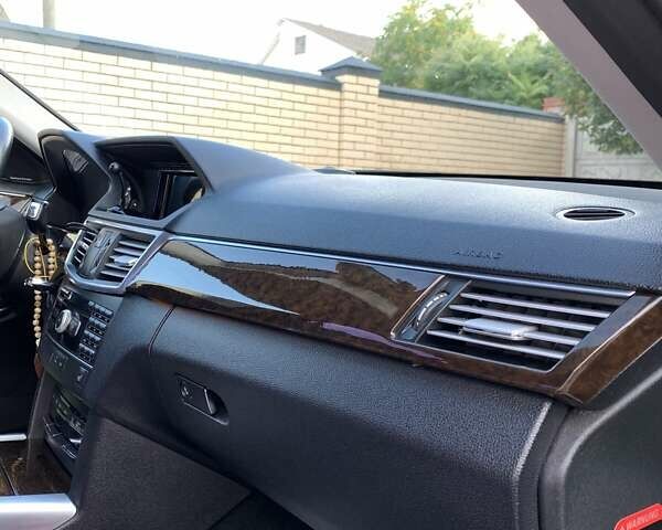 Серый Мерседес Е-Класс, объемом двигателя 2.2 л и пробегом 283 тыс. км за 14750 $, фото 21 на Automoto.ua