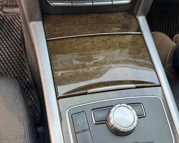 Сірий Мерседес Е-Клас, об'ємом двигуна 2.2 л та пробігом 290 тис. км за 14500 $, фото 22 на Automoto.ua