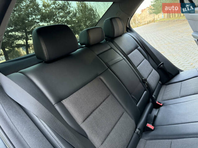 Серый Мерседес Е-Класс, объемом двигателя 2.2 л и пробегом 232 тыс. км за 16300 $, фото 99 на Automoto.ua